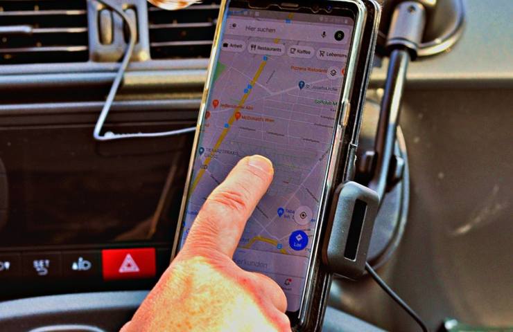 Google Maps in automobile